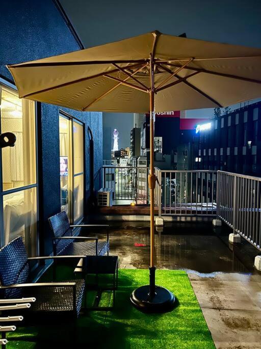 黒門市場 なんば徒歩10分 広々としたバルコニースペース 最大9名様 大阪市 エクステリア 写真